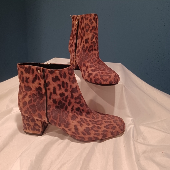 Pre-owned Sam & Libby Eliza Leopard Print Ankle Booties Size 8m block heel - Picture 5 of 7